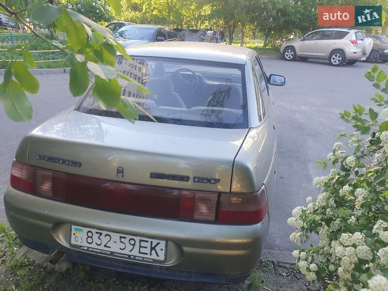 Седан ВАЗ / Lada 2110 2000 в Киеве