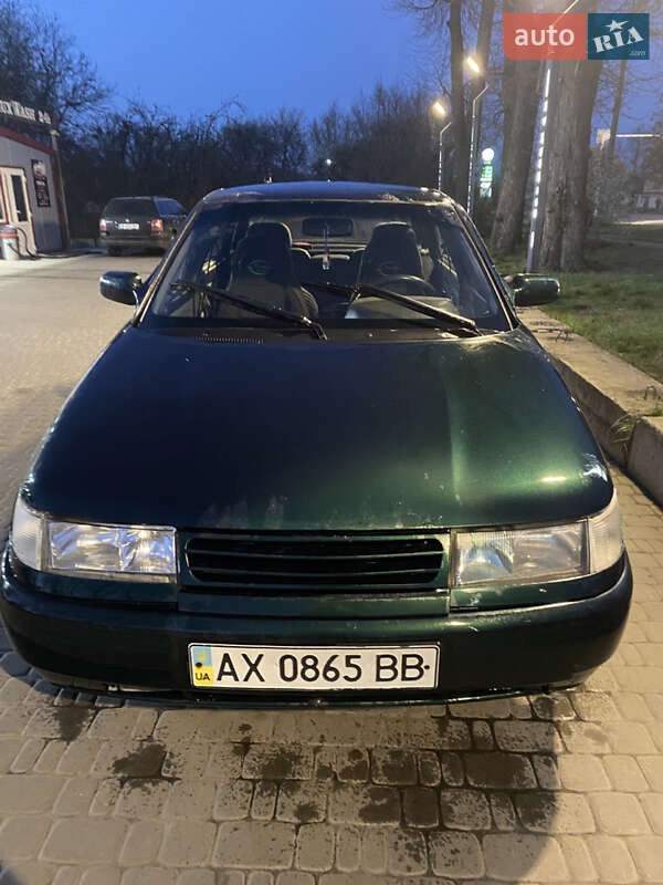 Седан ВАЗ 2110 2002 в 