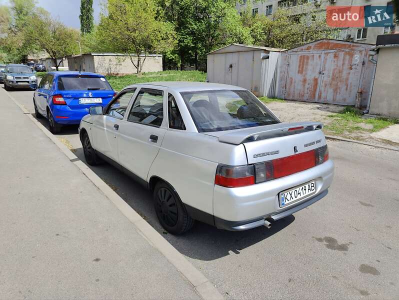 ВАЗ / Lada 2110 2002