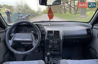 Седан ВАЗ 2110 2004 в 
