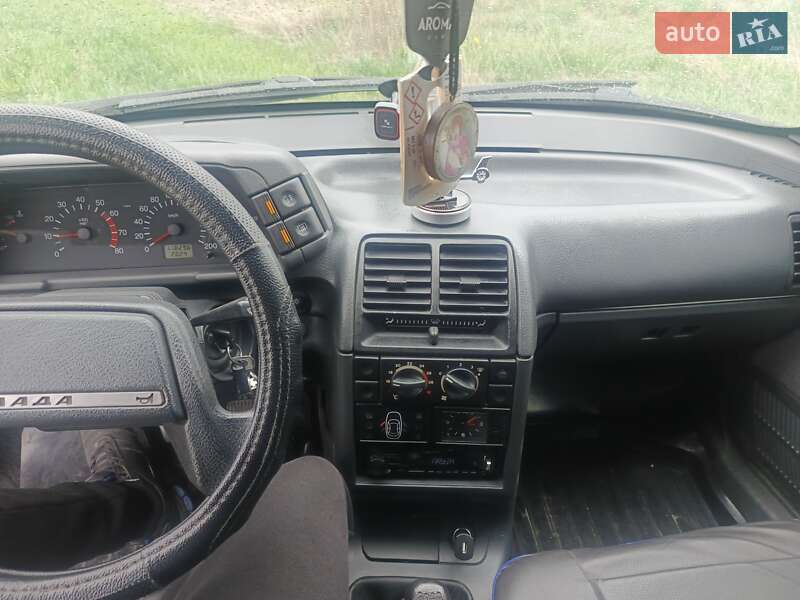 Седан ВАЗ / Lada 2110 2005 в Шостке