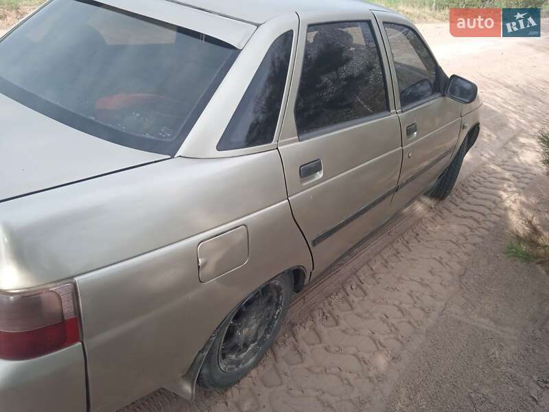 Седан ВАЗ / Lada 2110 2001 в Черняхове