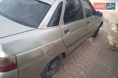 Седан ВАЗ 2110 2001 в 
