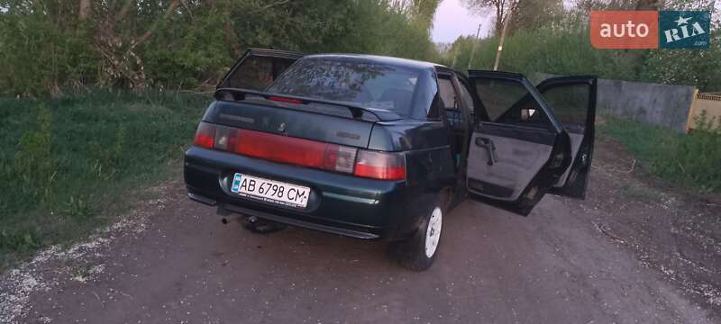 Седан ВАЗ / Lada 2110 2002 в Виннице