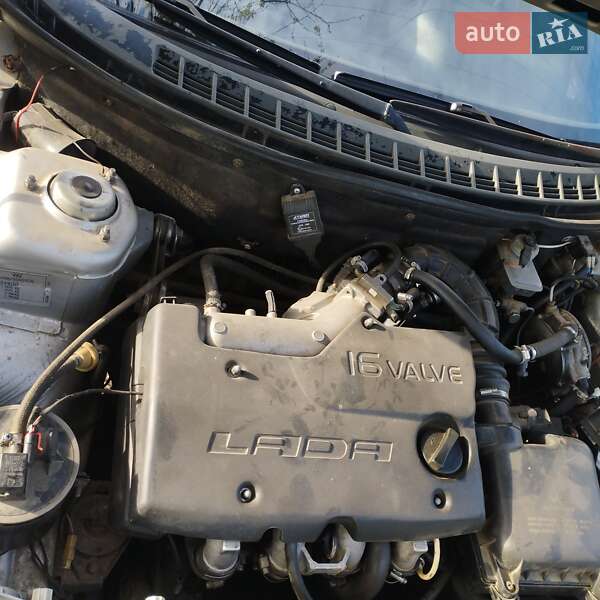 Седан ВАЗ / Lada 2110 2002 в Кропивницком