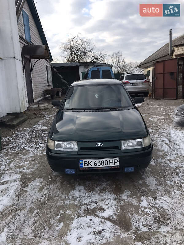 Седан ВАЗ 2110 2002 в 
