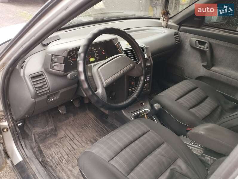Седан ВАЗ / Lada 2110 2002 в Доброполье