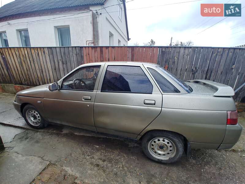 Седан ВАЗ / Lada 2110 2000 в Лозовой