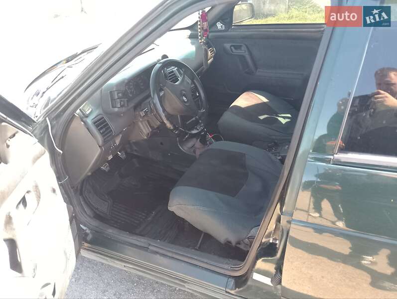 Седан ВАЗ / Lada 2110 2003 в Глухове