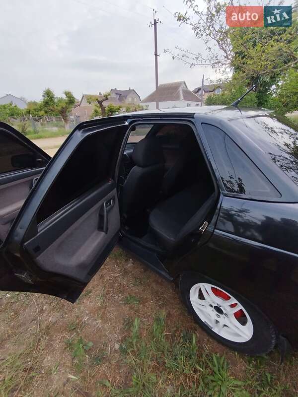 Седан ВАЗ / Lada 2110 2003 в Херсоне