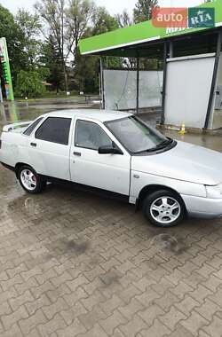 Седан ВАЗ 2110 2002 в 