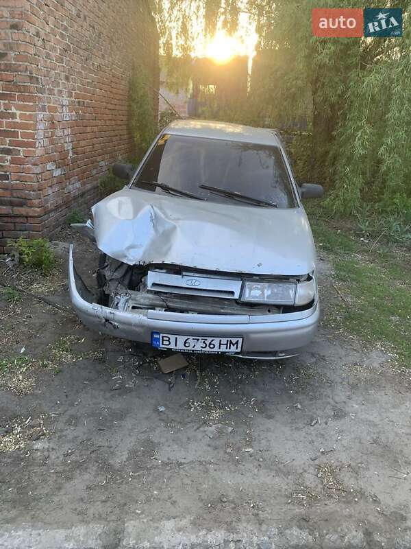 Седан ВАЗ 2110 2001 в 