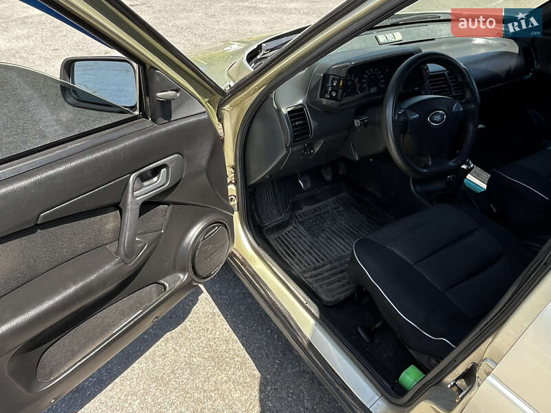 Седан ВАЗ / Lada 2110 2006 в Горишних Плавнях