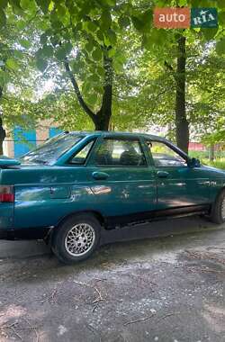 Седан ВАЗ 2110 2001 в 