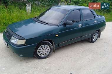 Седан ВАЗ 2110 2000 в 