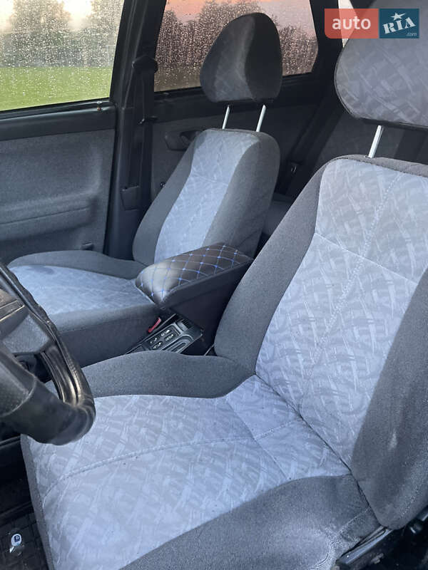 Седан ВАЗ / Lada 2110 2004 в Дубно фото 13 Седан ВАЗ / Lada 2110 2004 в Дубно