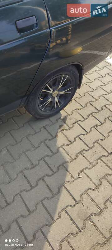 Седан ВАЗ / Lada 2110 2002 в Ужгороде