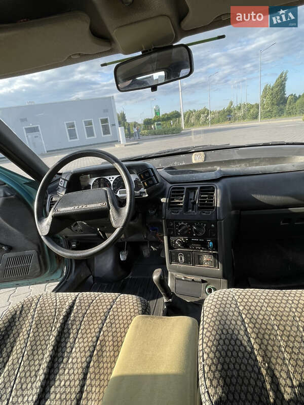 Седан ВАЗ / Lada 2110 1999 в Каменец-Подольском