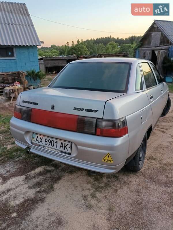 Седан ВАЗ 2110 2006 в 