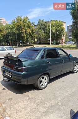 Седан ВАЗ 2110 2002 в 