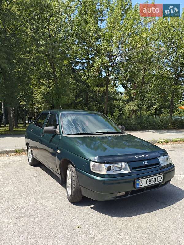 Седан ВАЗ / Lada 2110 2002 в Полтаві