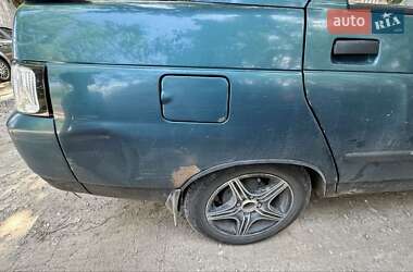 Седан ВАЗ 2110 2001 в 