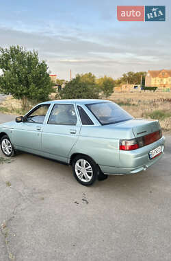Седан ВАЗ 2110 2005 в 