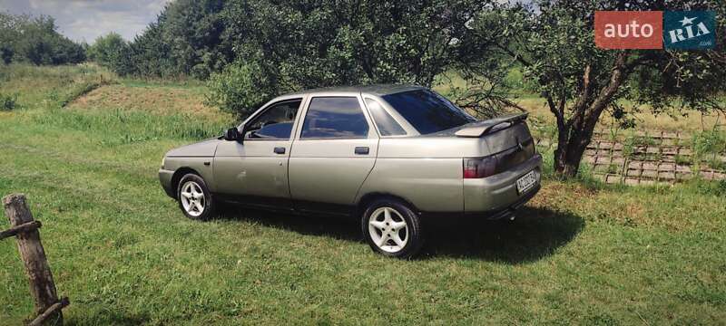 Седан ВАЗ / Lada 2110 2002 в Любомлі