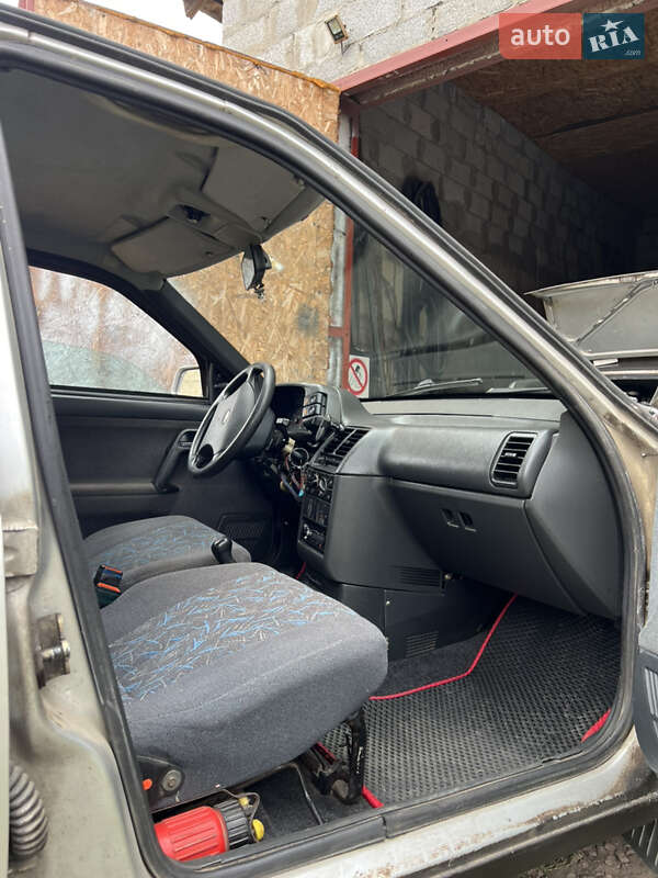 Седан ВАЗ / Lada 2110 2002 в Києві