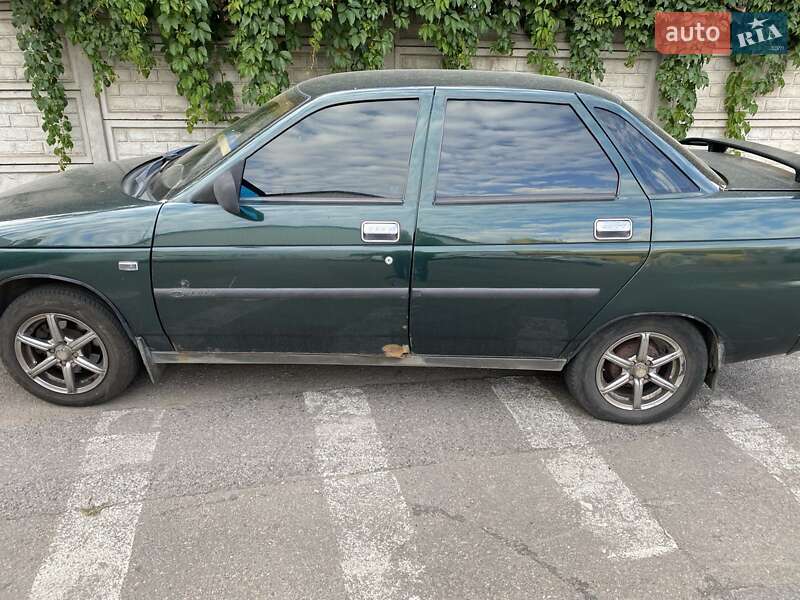 Седан ВАЗ / Lada 2110 2004 в Дніпрі