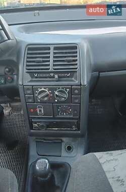 Седан ВАЗ 2110 2005 в 