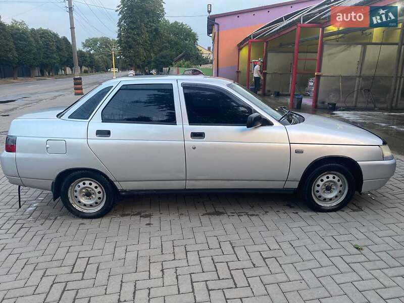 Седан ВАЗ / Lada 2110 2005 в Днепре