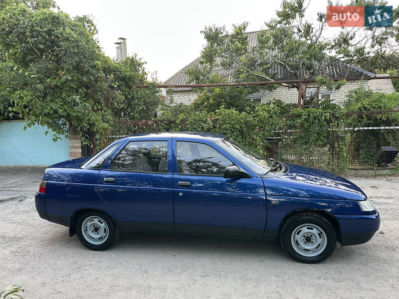 Седан ВАЗ / Lada 2110 2000 в Запорожье