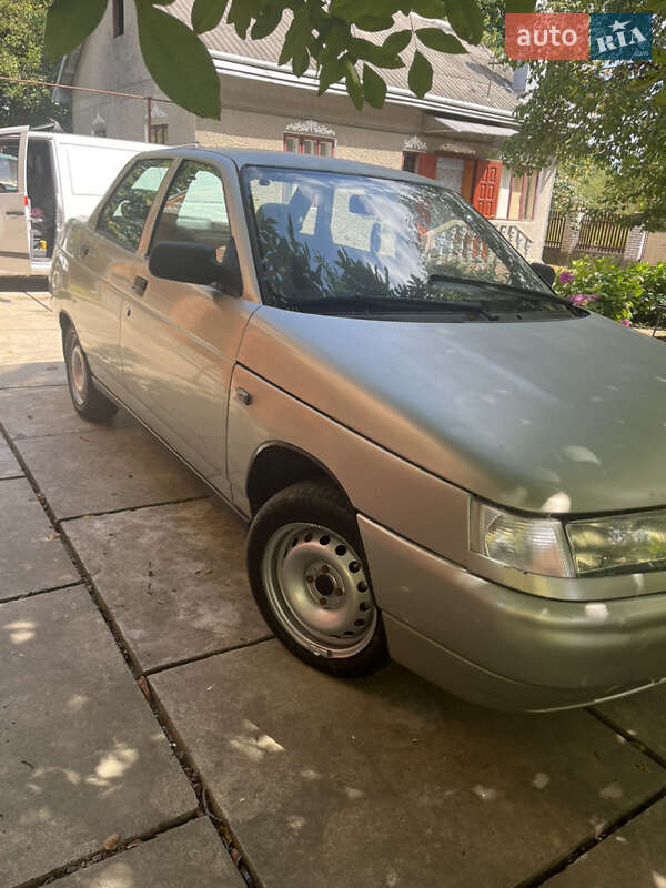 Седан ВАЗ / Lada 2110 2006 в Черновцах
