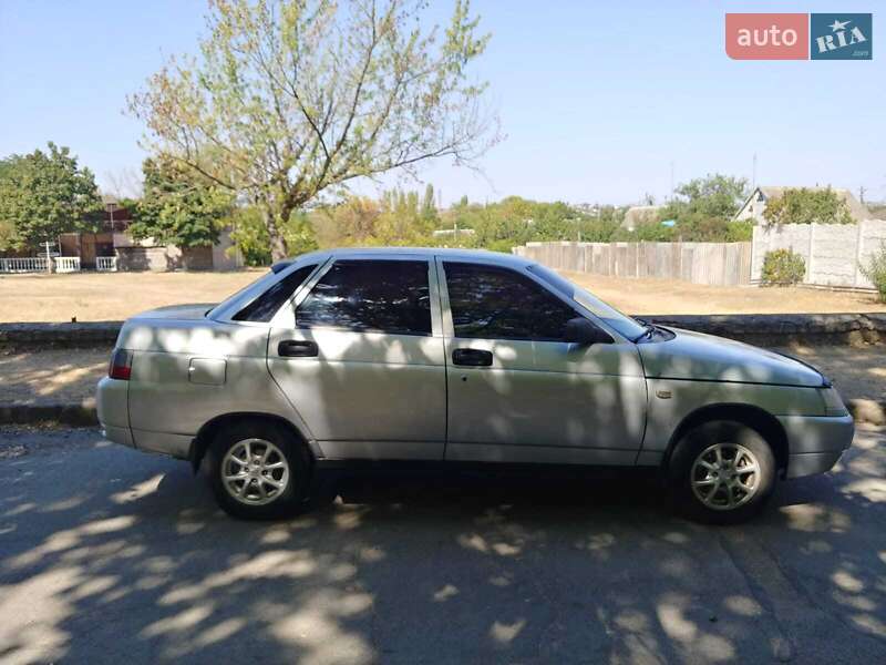 Седан ВАЗ / Lada 2110 2005 в Киеве