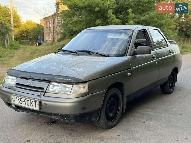 Седан ВАЗ 2110 2002 в 