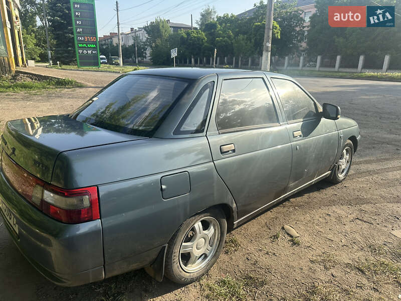 Седан ВАЗ / Lada 2110 2000 в Славянске