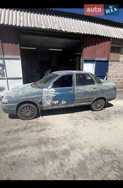 Седан ВАЗ 2110 2000 в 