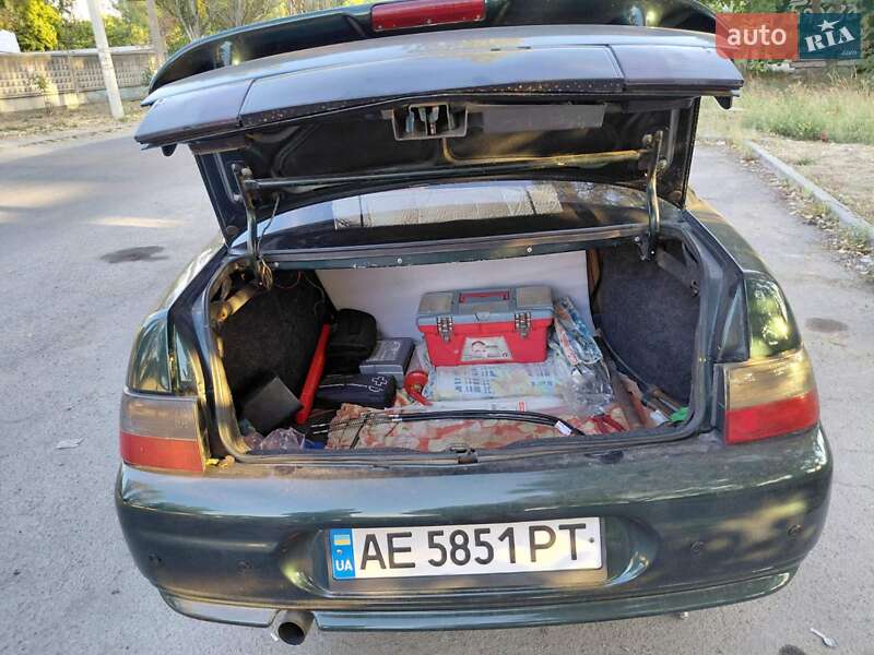 Седан ВАЗ / Lada 2110 2002 в Днепре
