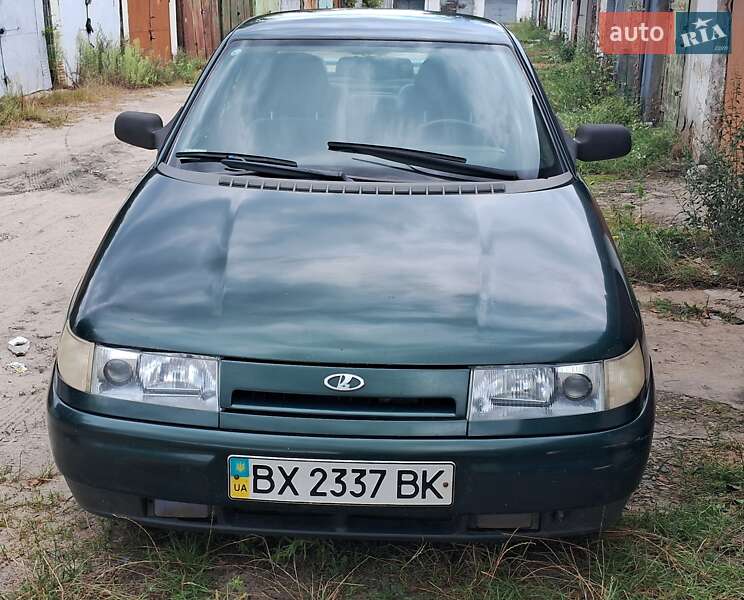 Седан ВАЗ 2110 2002 в 