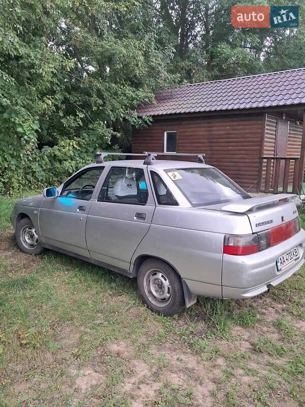 Седан ВАЗ / Lada 2110 2004 в Києві