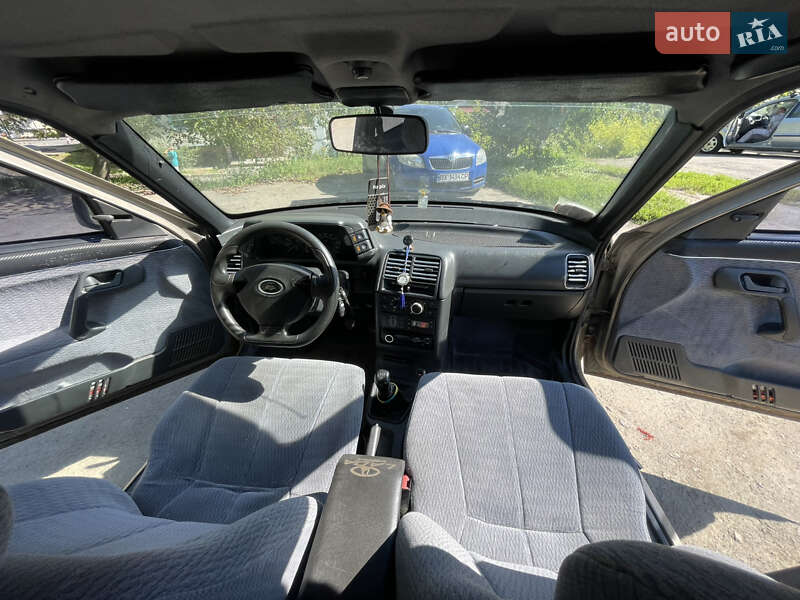 Седан ВАЗ / Lada 2110 2002 в Хмельницком фото 15 Седан ВАЗ / Lada 2110 2002 в Хмельницком