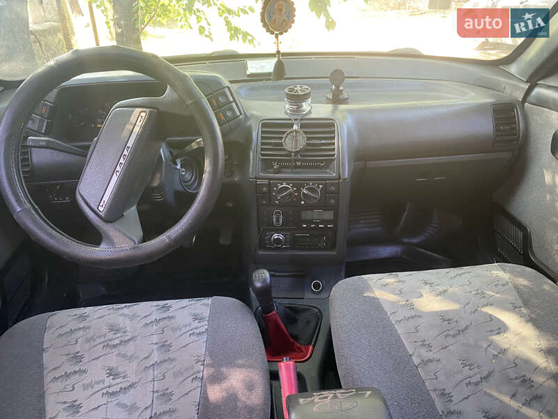 Седан ВАЗ / Lada 2110 2006 в Великой Александровке