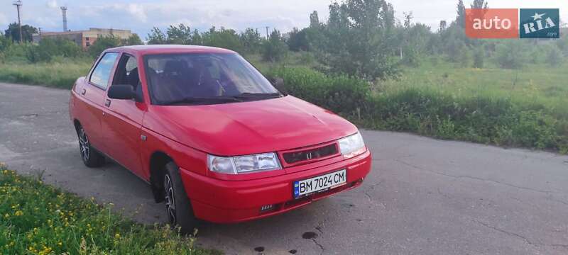 Седан ВАЗ 2110 2001 в 