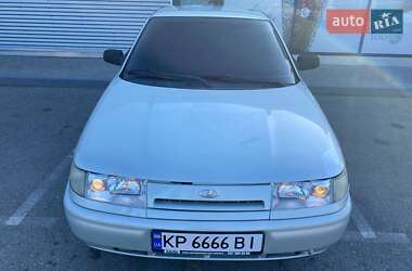 Седан ВАЗ 2110 2004 в 