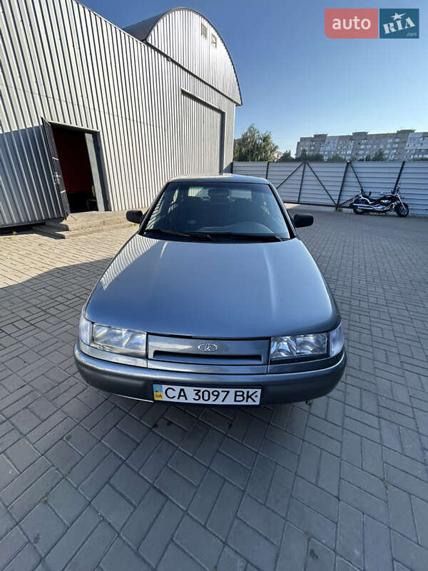 Седан ВАЗ / Lada 2110 1999 в Черкасах