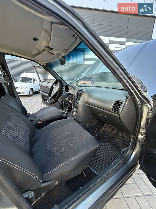 Седан ВАЗ / Lada 2110 1999 в Черкасах