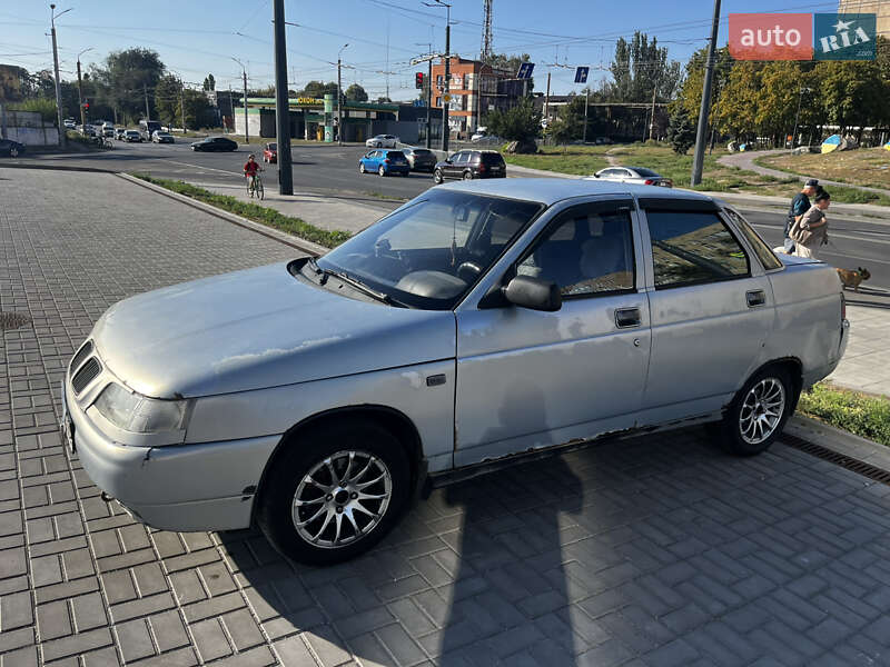 Седан ВАЗ / Lada 2110 2004 в Дніпрі