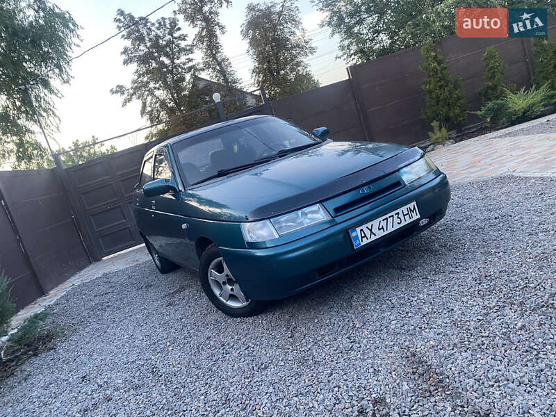 Седан ВАЗ / Lada 2110 2001 в Харькове