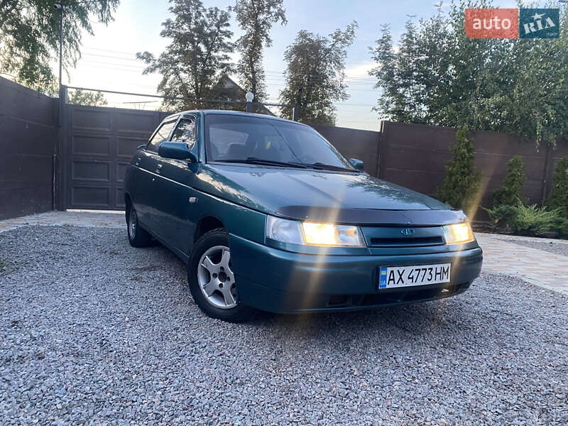 Седан ВАЗ / Lada 2110 2001 в Харькове